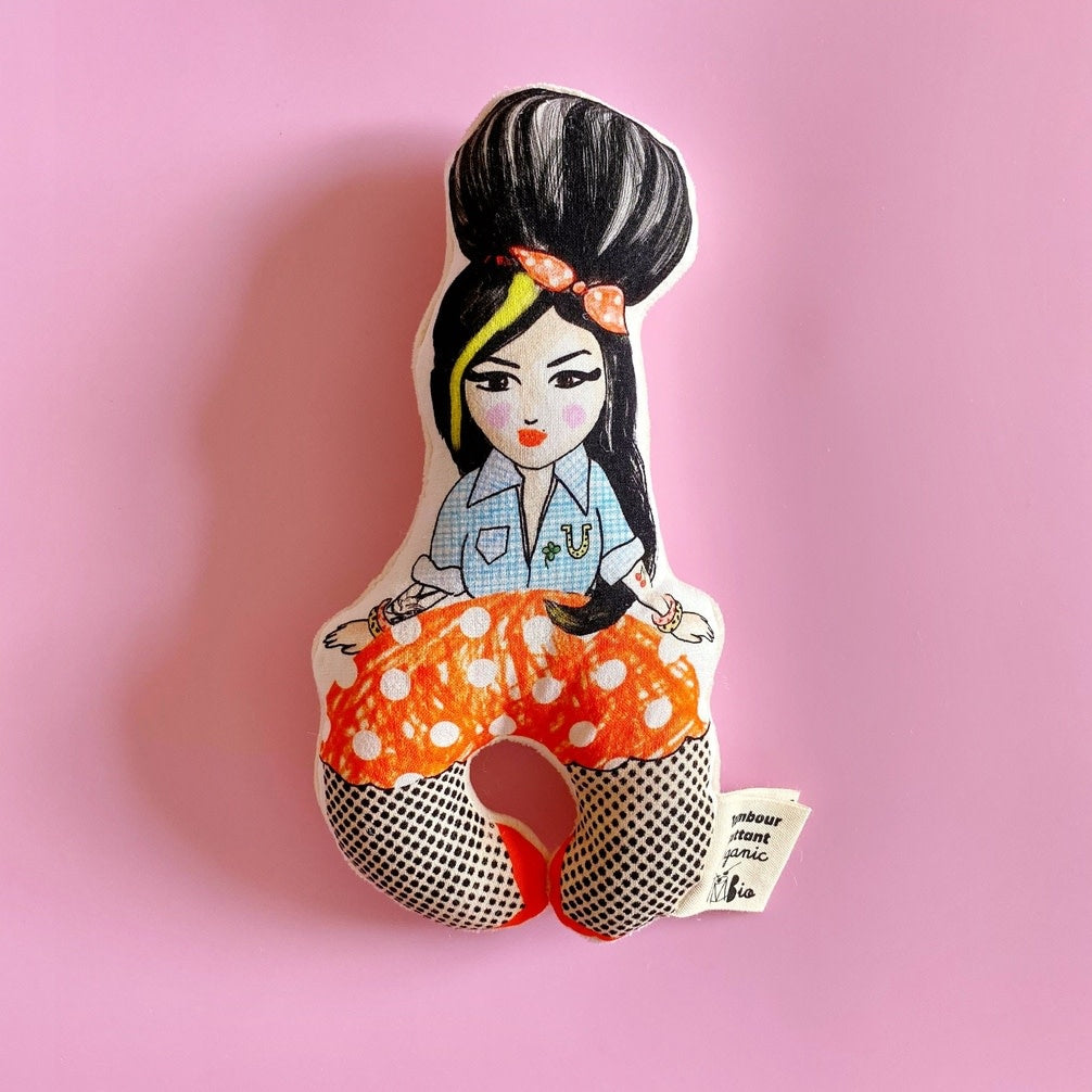 Rattle Amy Rad