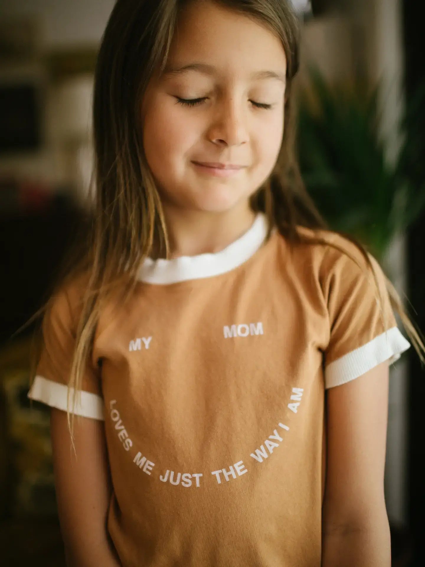 My Mom Loves Me Just the Way I Am Kids Ringer – Ida Red