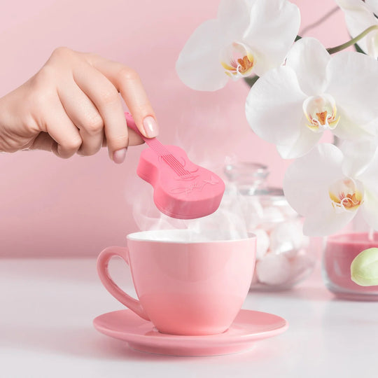 Dolly Guitar Tea Infuser