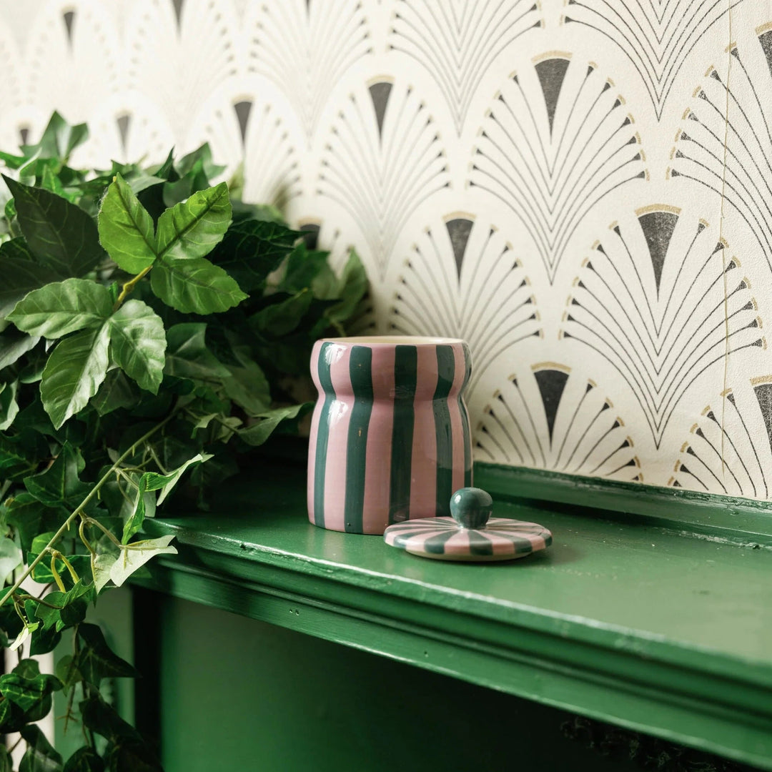 Cinnamon & Clove Pink/Green Cabana Candle