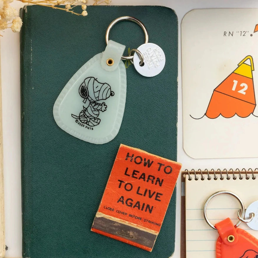 Snoopy Mummy Saddle Keychain