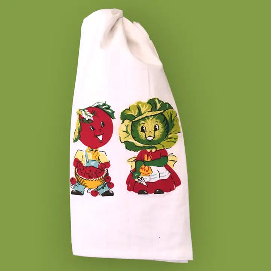 Vintage style tomato and lettuce kitchen towel