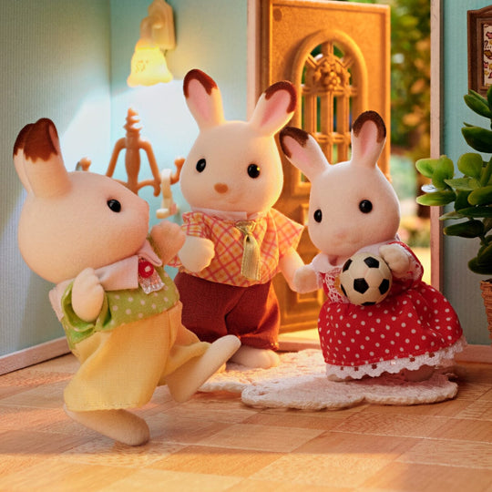 Calico Critters - Chocolate Rabbit Family