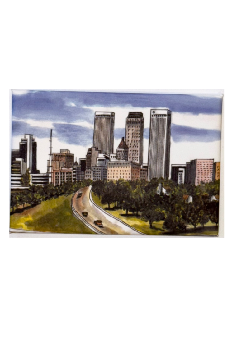 Photo magnet of the Tulsa, Oklahoma skyline with city buildings and sky